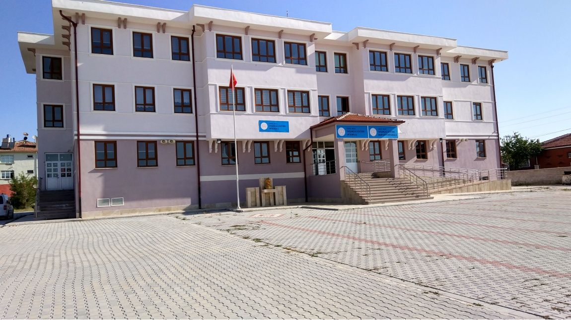 Tavşançalı Atatürk Ortaokulu Fotoğrafı